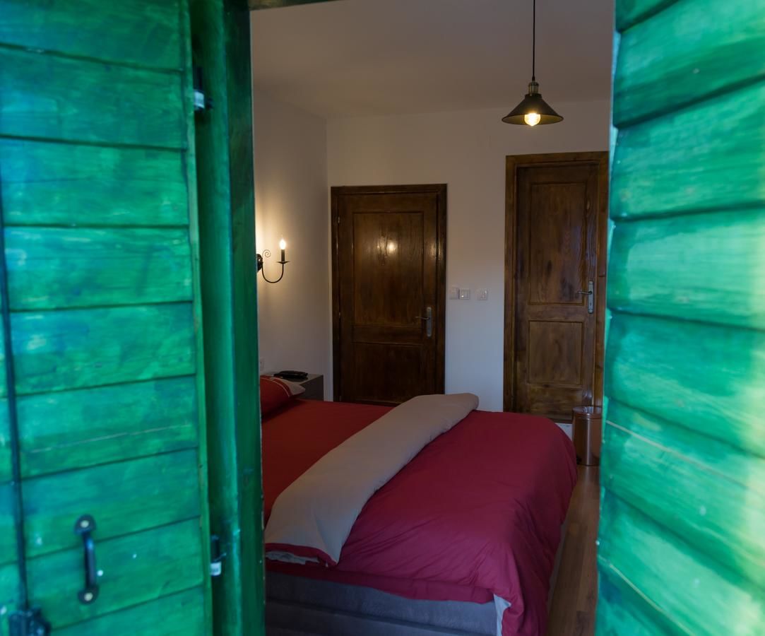 Апартаменты Apartments Miona Вирпазар