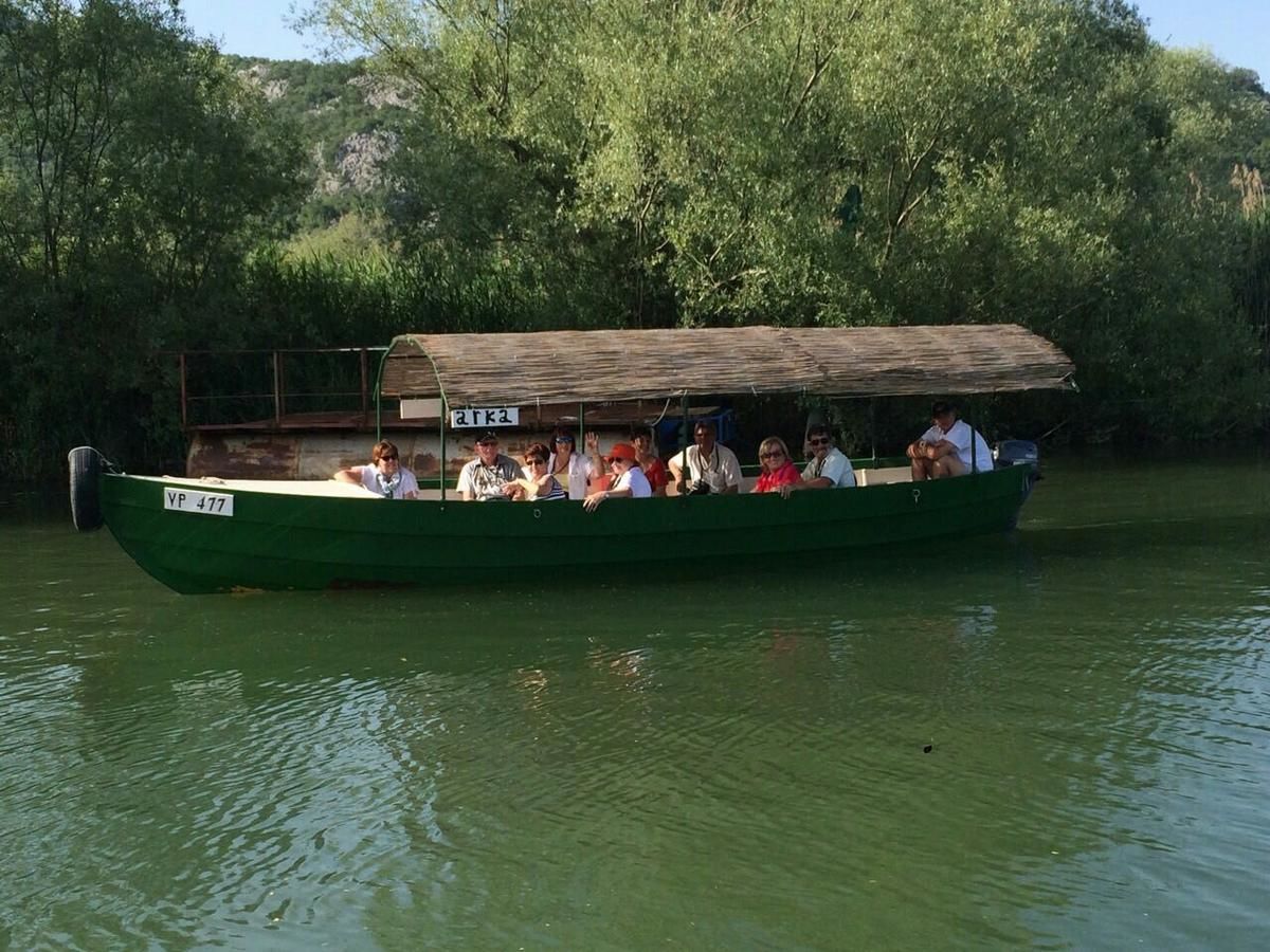 Апартаменты Apartments Miona Вирпазар